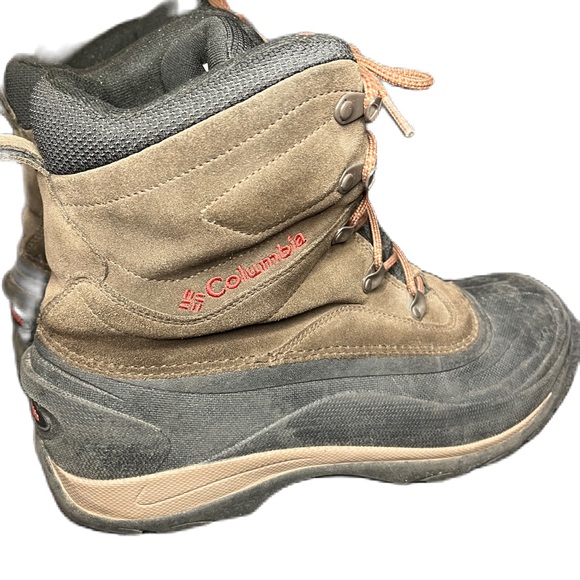 Columbia water resistant boots, 200 grams 12 - Picture 5 of 11